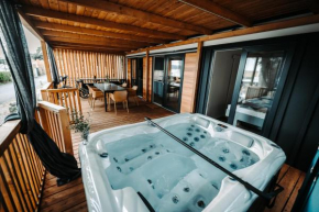 SEA HOUSE shade, pool & jacuzzi - PRIVILEGE POINT camping & villas